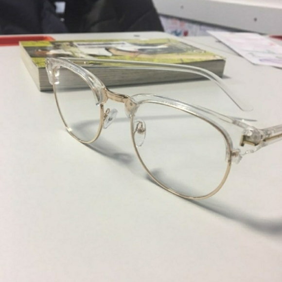 Vintage Retro Clear Frame Eyeglasses - Picture 5 of 8